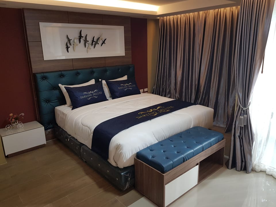 Deluxe Double Room | Desk, WiFi (free), bed sheets