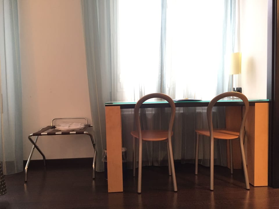 Down comforters, desk, soundproofing, WiFi (free)