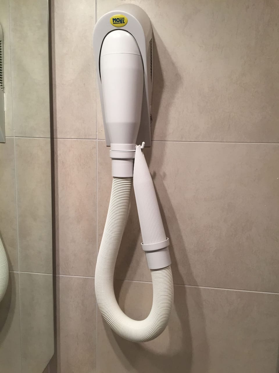 Shower, free toiletries, hair dryer, bidet