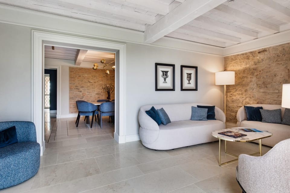 House, Accessible, Smoking | 5 bedrooms, soundproofing, high-speed internet