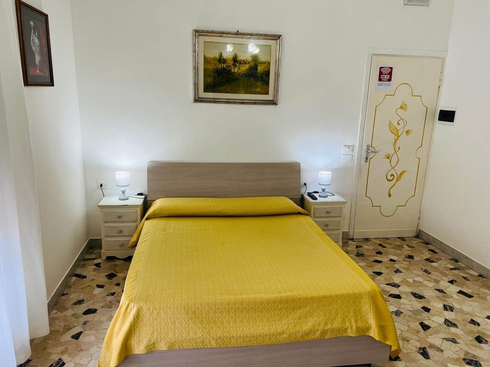 Standard Triple Room | Bed sheets