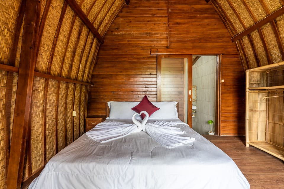 Bungalow, 1 Bedroom, Garden View | Rollaway beds, free WiFi, bed sheets