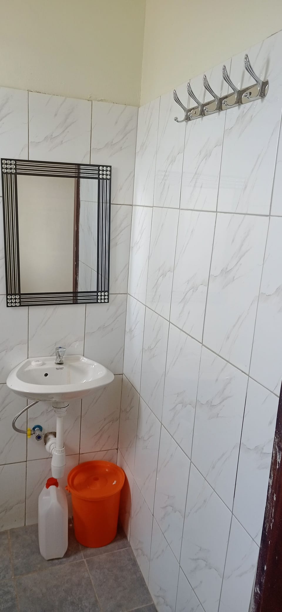 Shower, rainfall showerhead, towels, soap