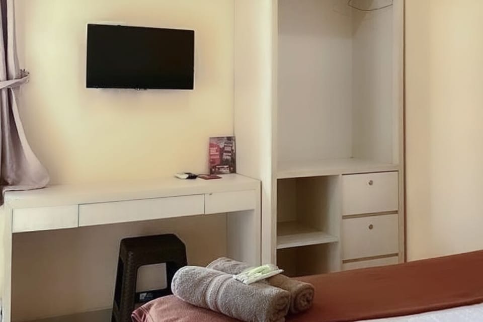 Standard Double Room | WiFi (free), bed sheets