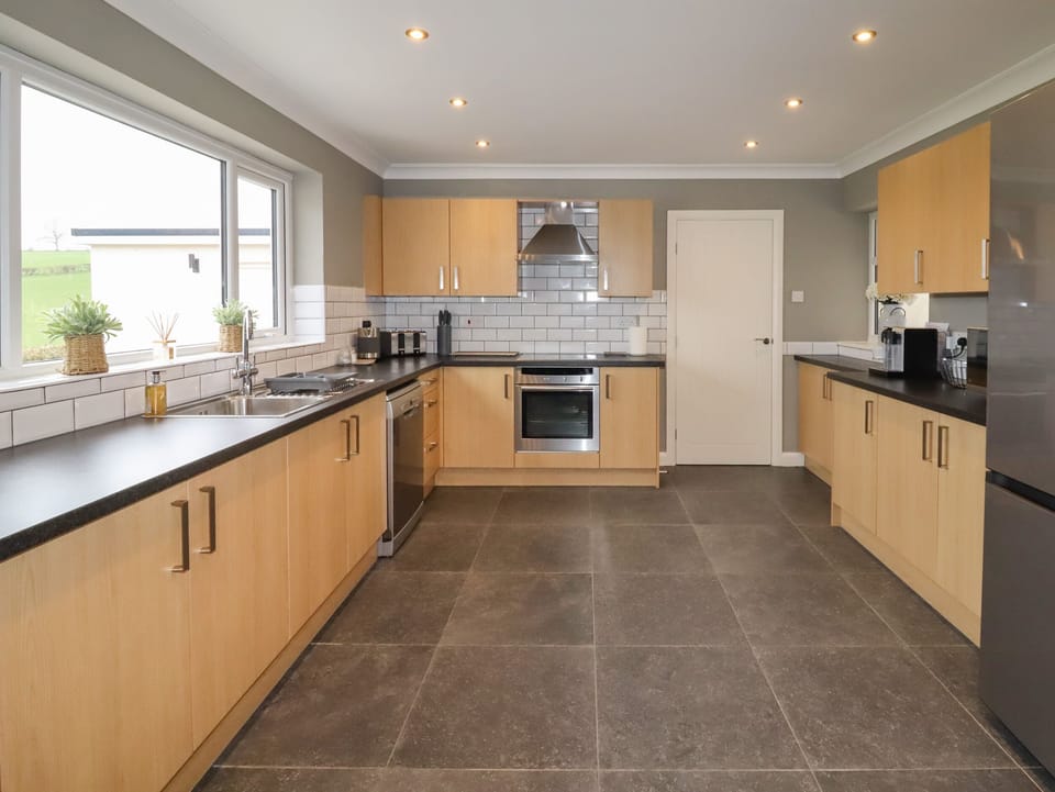 Fridge, dishwasher, electric kettle, toaster