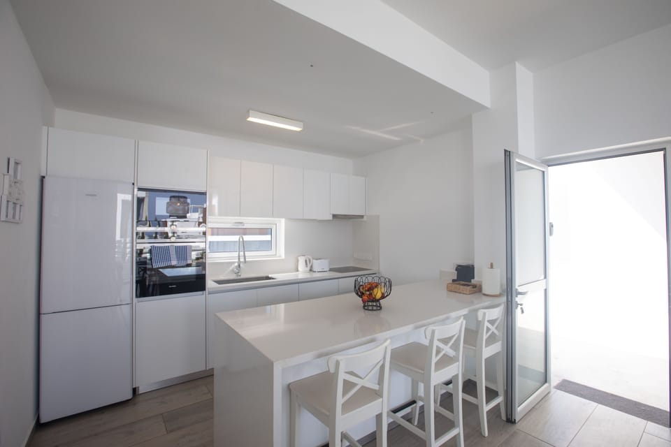 Villa, 4 Bedrooms, Private Pool, Garden View | Interior