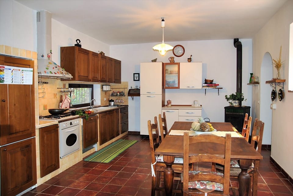 Villa, 5 Bedrooms, Private Pool, Garden View | Interior