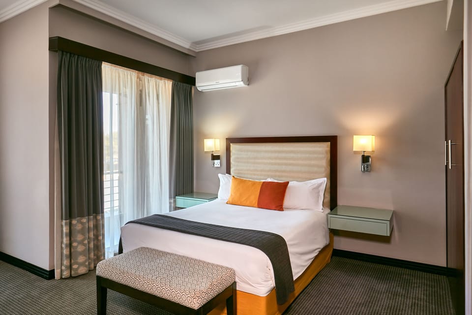 Executive Double Room, 1 Bedroom | Premium bedding, in-room safe, desk, laptop workspace
