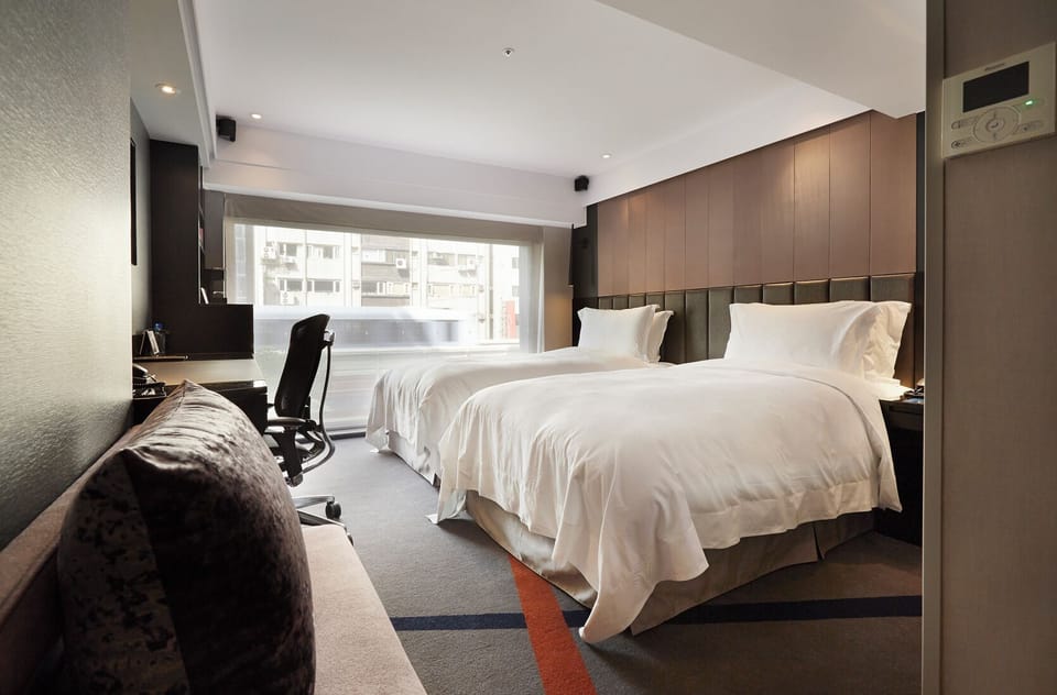 Standard Room - Disability Access | Premium bedding, down comforters, minibar, in-room safe