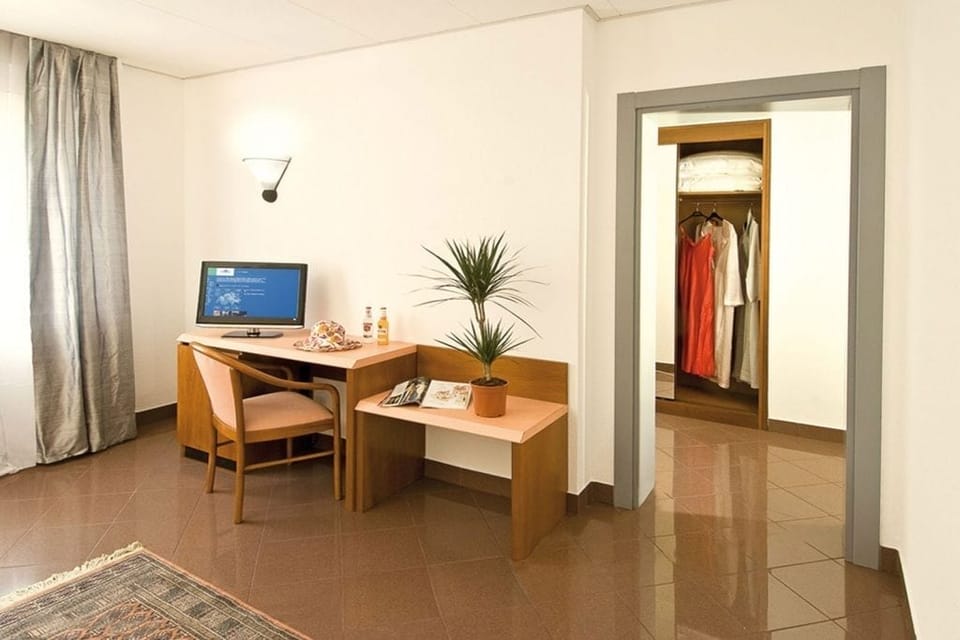 Room amenity