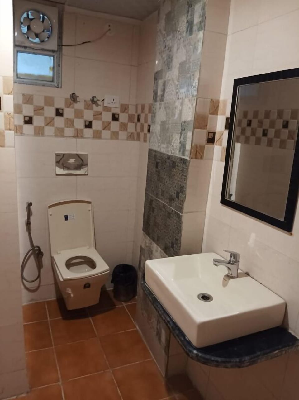 CWR Stays Hotel in Noida
