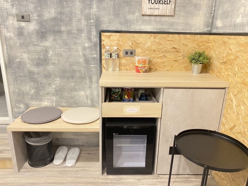 Minibar, soundproofing, free WiFi, bed sheets