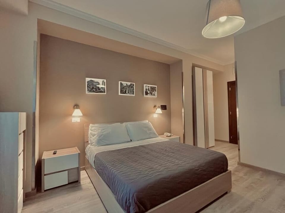 Classic Double or Twin Room | In-room safe, free WiFi, bed sheets, wheelchair access