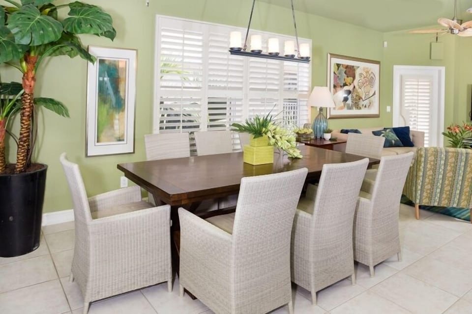Townhome, 4 Bedrooms | Dining