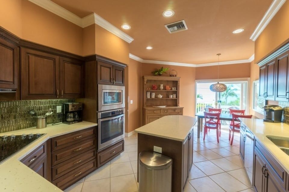 Condo, 3 Bedrooms | Private kitchen