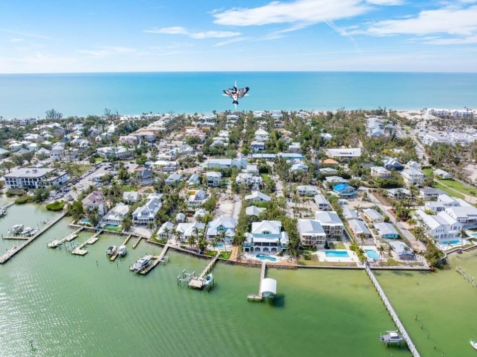 House, 3 Bedrooms | Aerial view