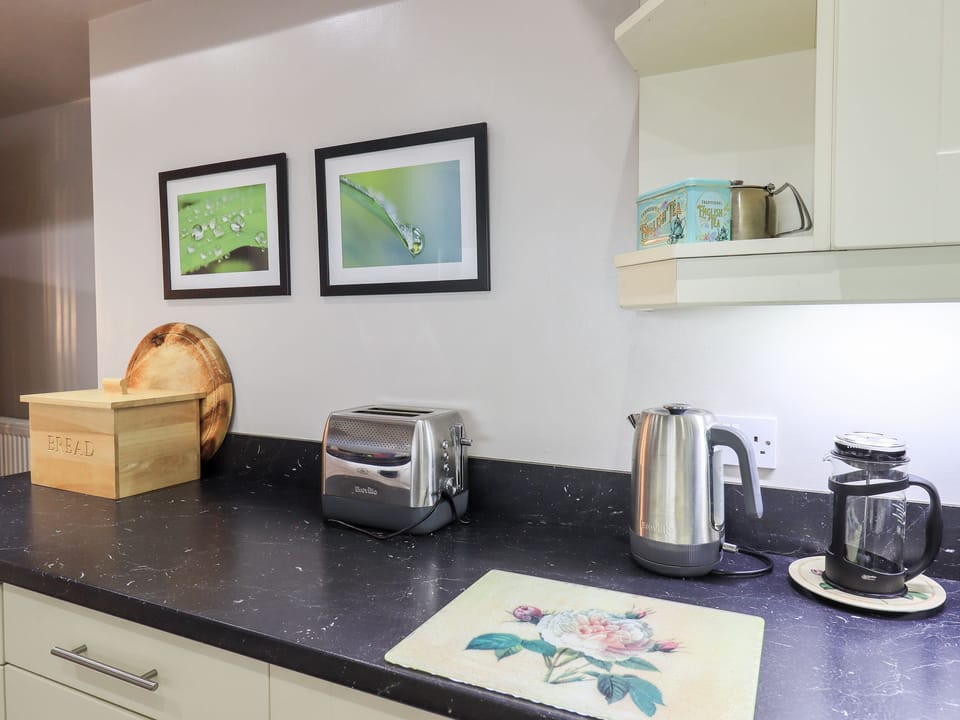 Fridge, dishwasher, electric kettle, toaster