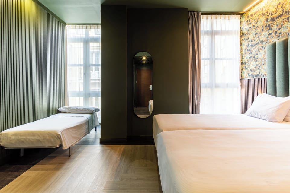 Minibar, in-room safe, desk, laptop workspace