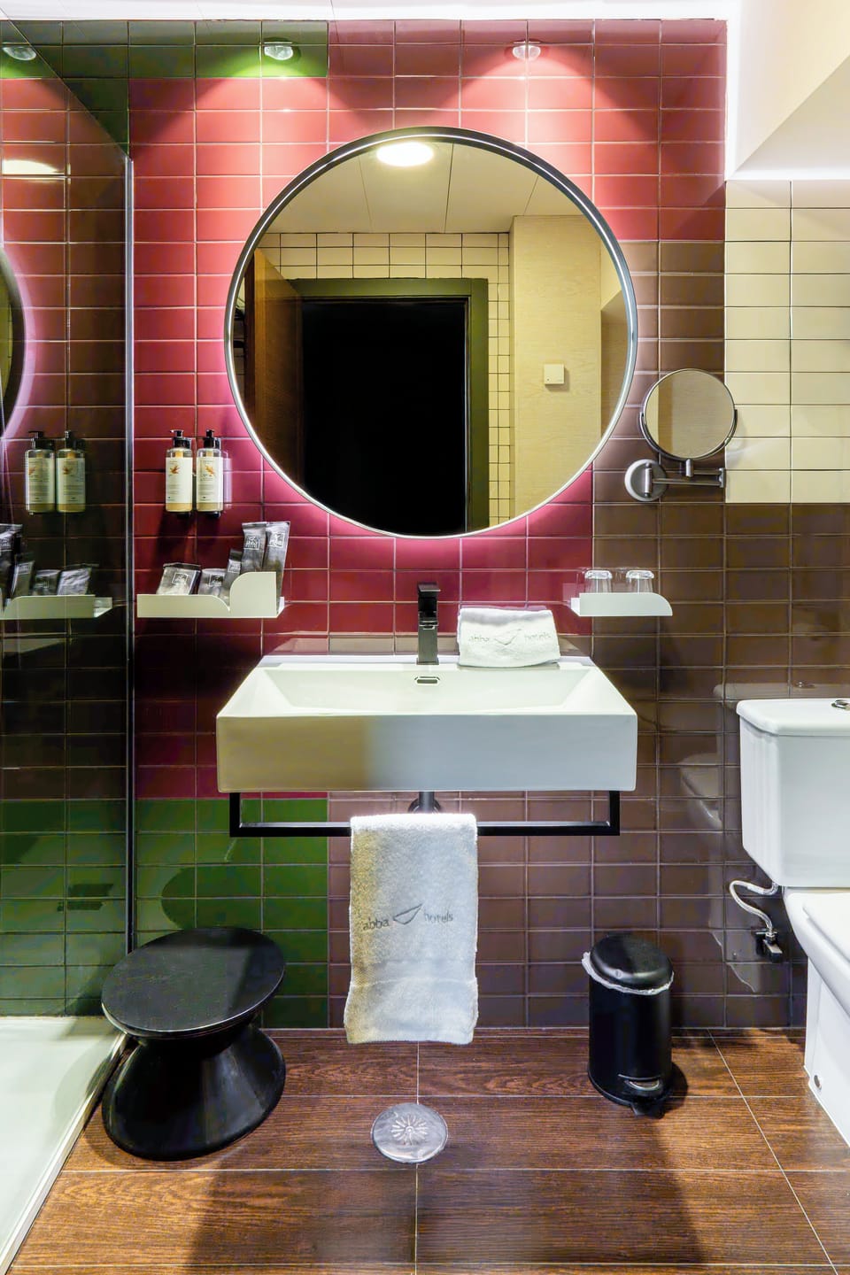 Shower, eco-friendly toiletries, hair dryer, towels