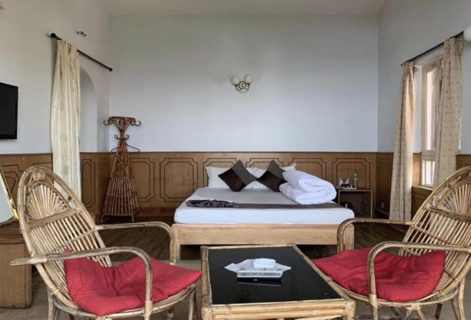 Deluxe Room | Free WiFi, bed sheets