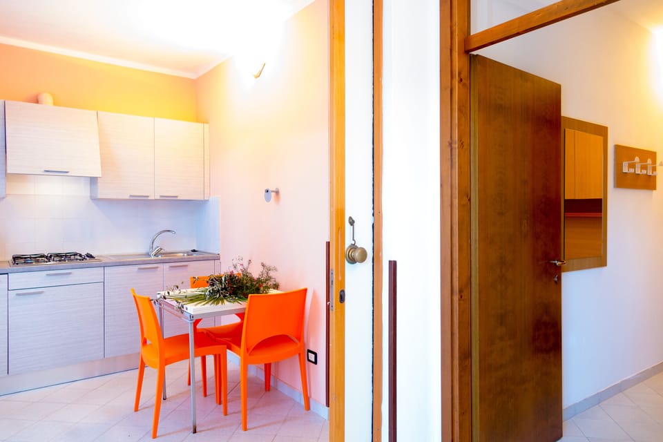 Basic Bungalow, Kitchenette | 1 bedroom, bed sheets