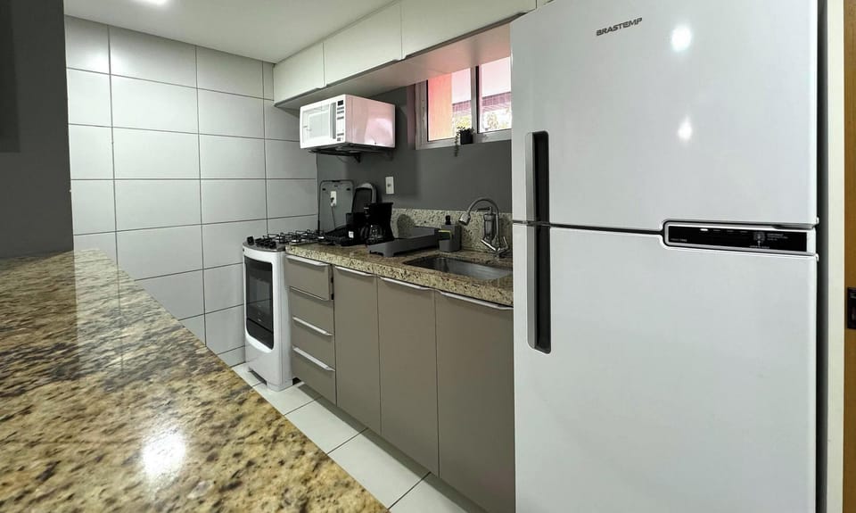 Comfort Apartment | Private kitchen | Fridge, microwave, cookware/dishes/utensils