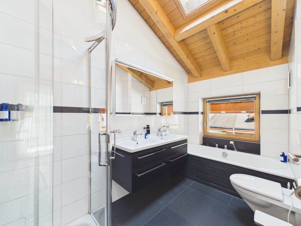 Antara Four Bedroom Apartment | Bathroom | Slippers