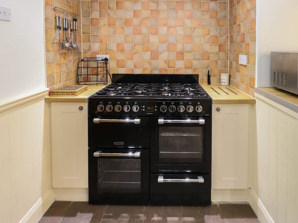 Fridge, dishwasher, electric kettle, toaster
