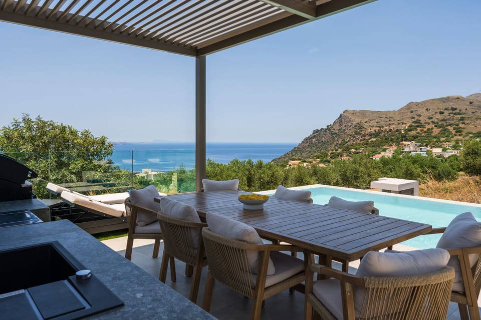 Luxury Villa, 4 Bedrooms, Private Pool, Sea View | Dining room