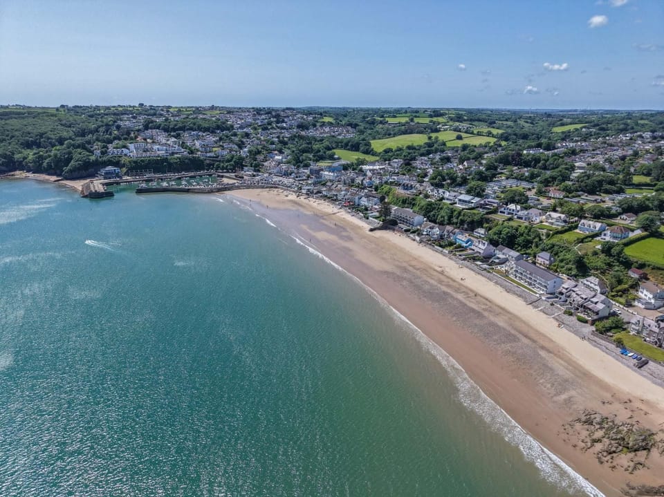 Glenvale - 2 Bedroom Apartment - Saundersfoot Apartment in Saundersfoot