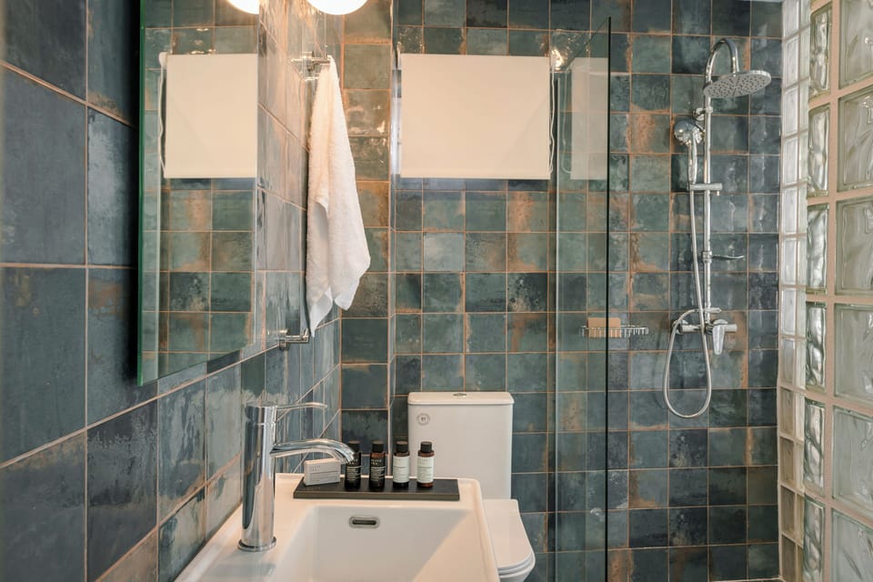 Aria Blue Suites Bed and Breakfast in Sporades, Greece