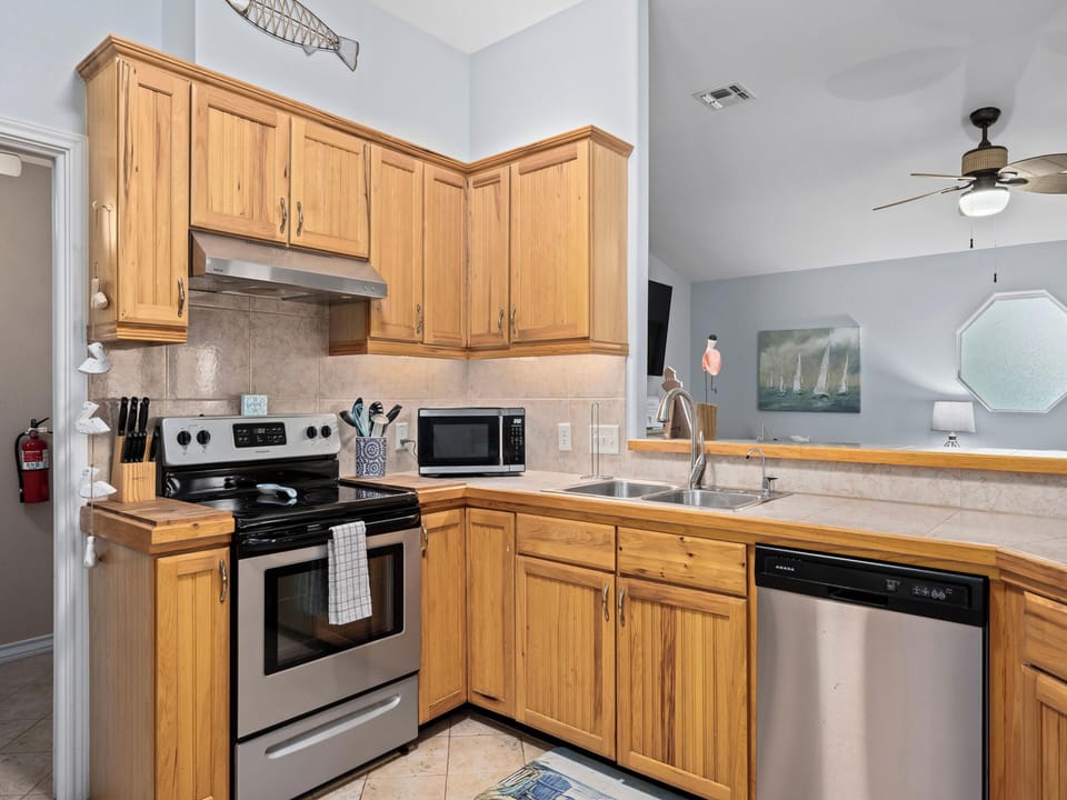House (3 Bedrooms) | Property amenity
