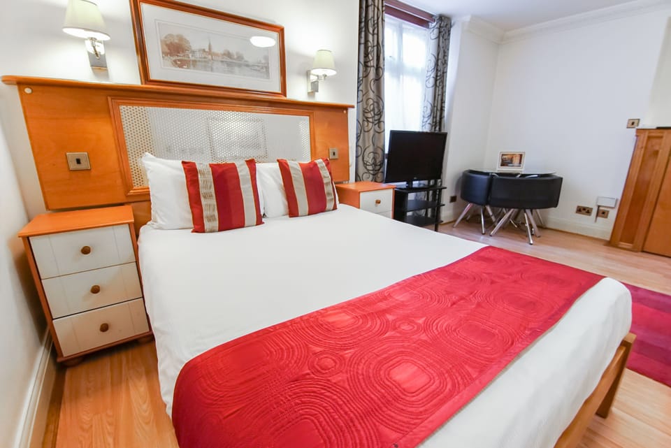 Economy Double Room | Iron/ironing board, free WiFi