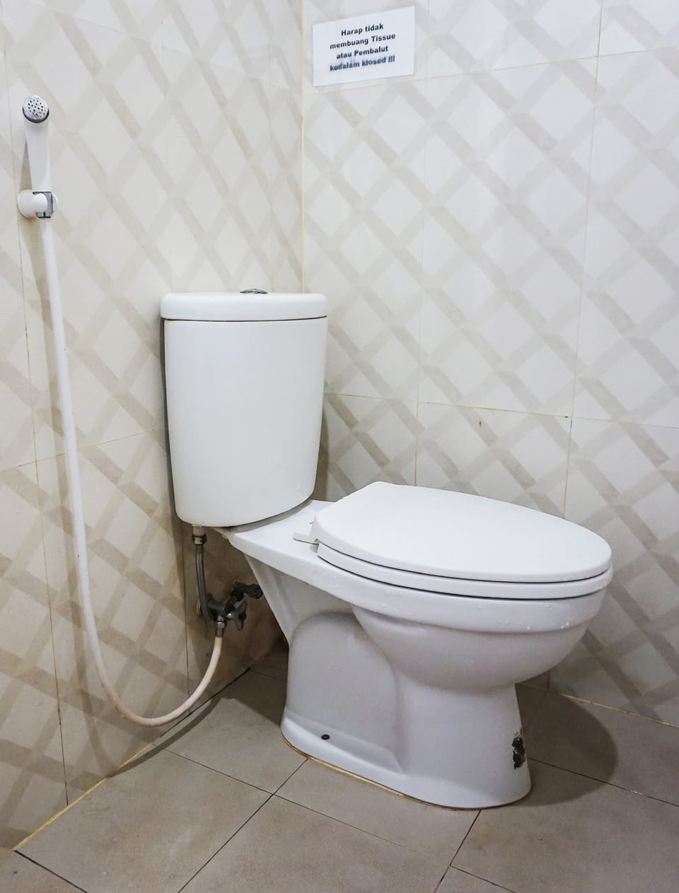 Standard Double Room | Bathroom | Shower, towels