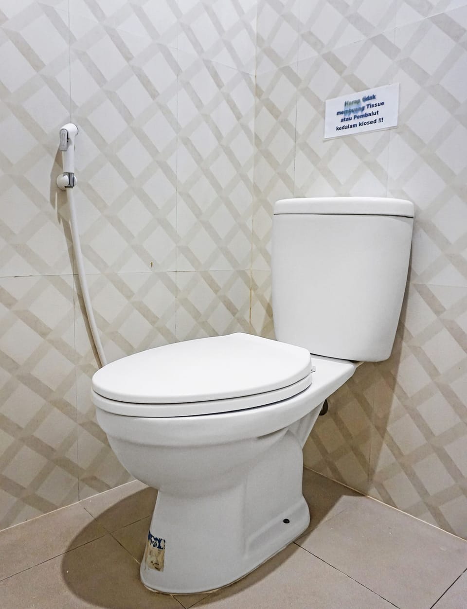 Standard Double Room | Bathroom | Shower, towels