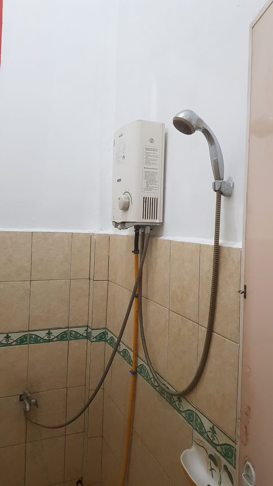 Deluxe Double Room | Bathroom | Shower, towels
