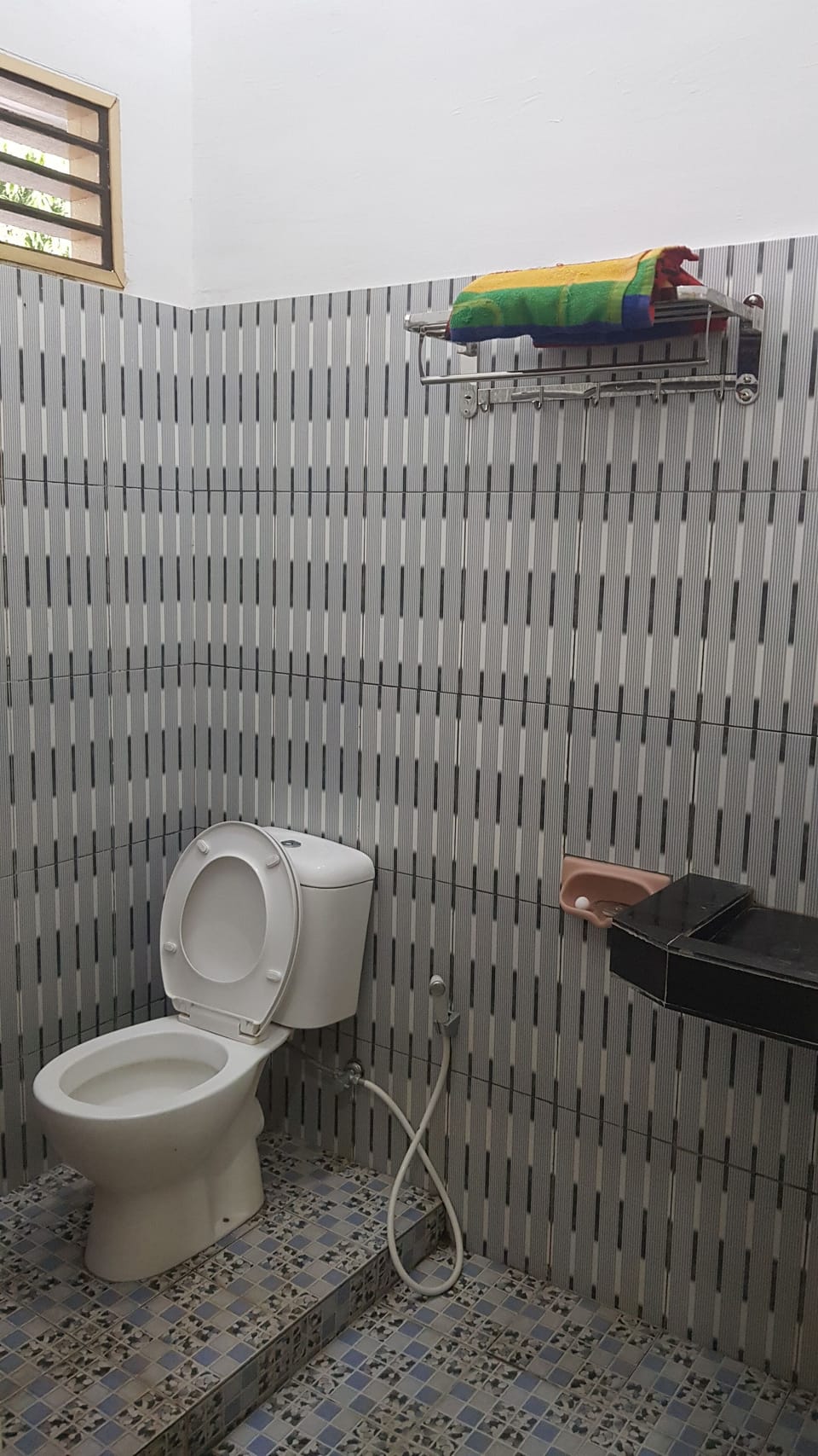 Standard Double Room | Bathroom | Shower, towels
