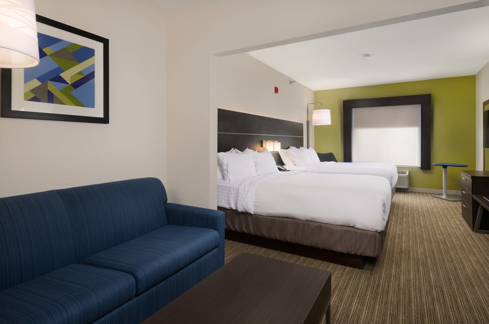 Standard Room, Multiple Beds (Wet Bar) | In-room safe, desk, blackout drapes, iron/ironing board