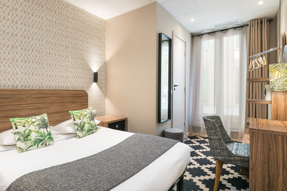 Superior Double Room | Minibar, in-room safe, soundproofing, free WiFi