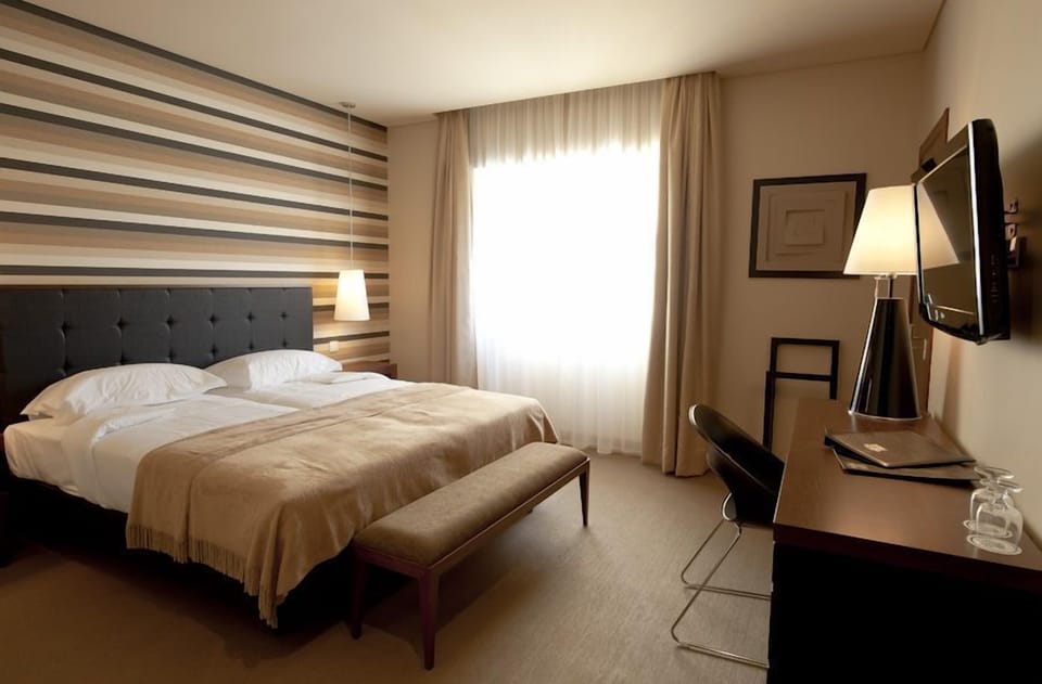 Minibar, in-room safe, blackout drapes, cribs/infant beds