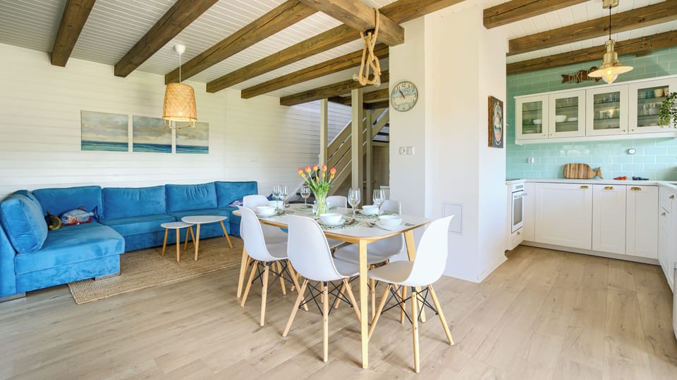 Cabin (369) | Living area | 30-inch flat-screen TV with satellite channels, TV, fireplace