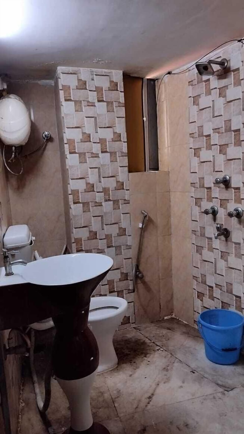 Standard Single Room | Bathroom