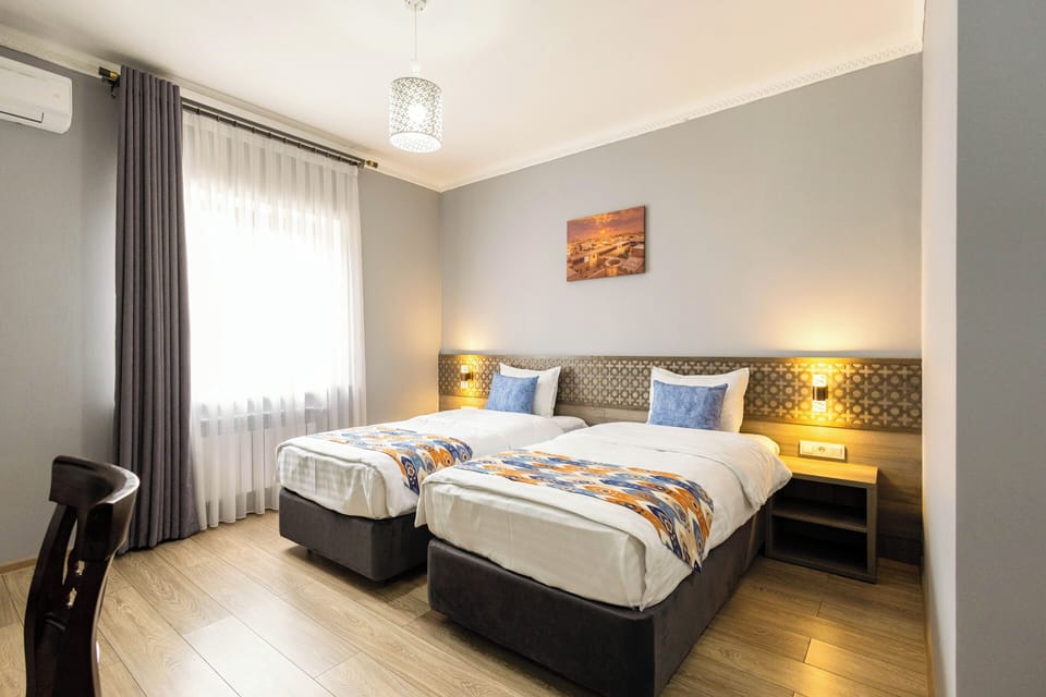 Standard Twin Room | Egyptian cotton sheets, premium bedding, memory foam beds, minibar