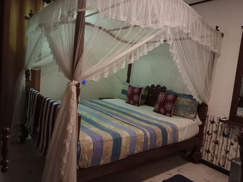 Deluxe Room | Soundproofing, free WiFi, bed sheets