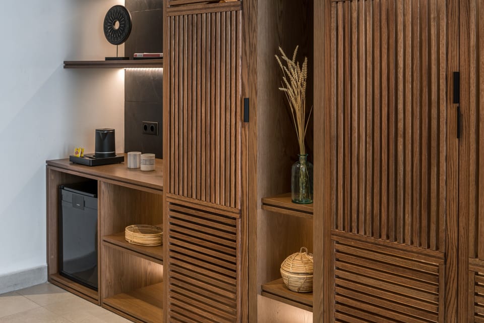 Sea Front Family Room | In-room safe, desk, free WiFi, bed sheets