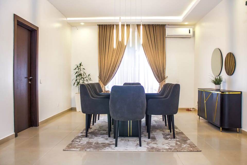 Exclusive Apartment | In-room dining