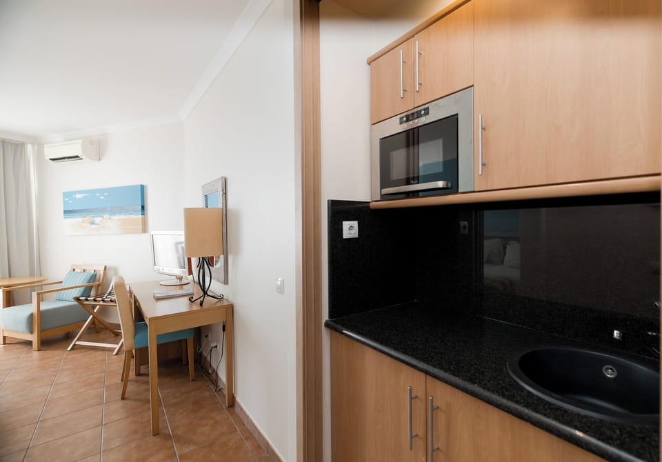 Minibar, in-room safe, desk, soundproofing