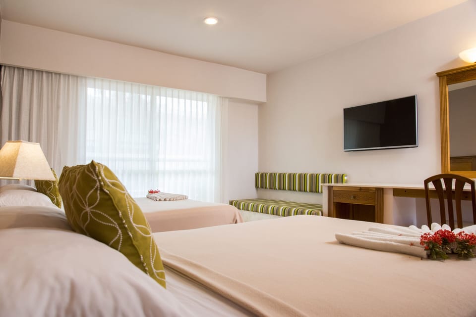 WiFi (free), bed sheets