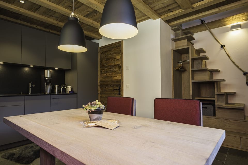 Romantic Chalet | Living area | TV