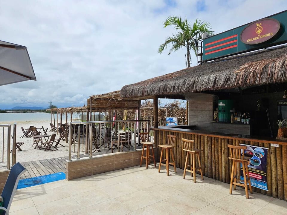 Poolside bar
